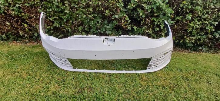 Volkswagen Golf 8 VIII Bumper Voorbumper 5H0807221, Auto-onderdelen, Carrosserie, Bumper, Volkswagen, Voor, Gebruikt, Ophalen of Verzenden