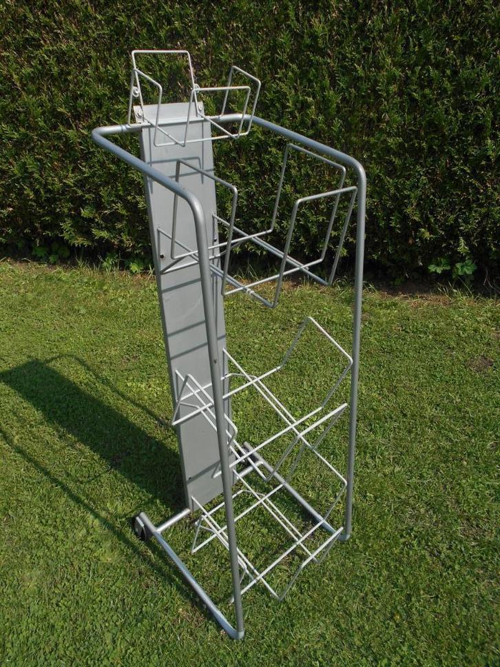 URGENT PORTE GAZETTES / PRESENTOIR JOURNAUX / BROCHURES, Huis en Inrichting, Woonaccessoires | Krantenbakken en Lectuurbakken