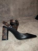 Louis vuitton hakken, Kleding | Dames, Schoenen, Ophalen, Pumps, Zwart, Zo goed als nieuw