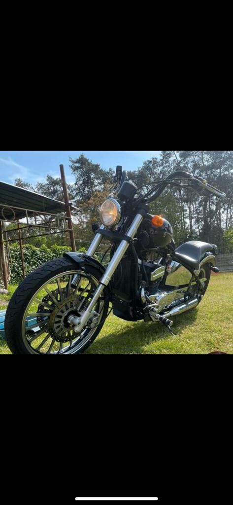 Grootste model junak 125cc, Motoren, Motoren | BMW, Particulier, Chopper, 11 kW of minder, Ophalen