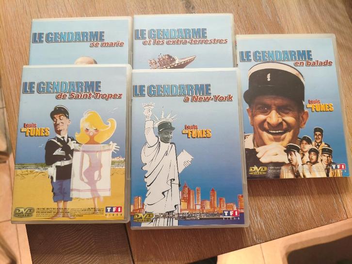 Lot de 5 DVD de la série des gendarmes, CD & DVD, DVD | Comédie, Comme neuf, Enlèvement ou Envoi