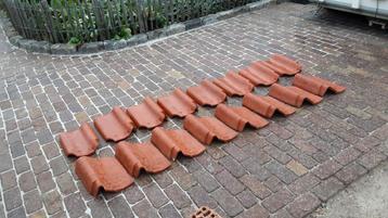 6 linkse- 8 rechtse kantpannen pottelberg model boomse pan.  beschikbaar voor biedingen