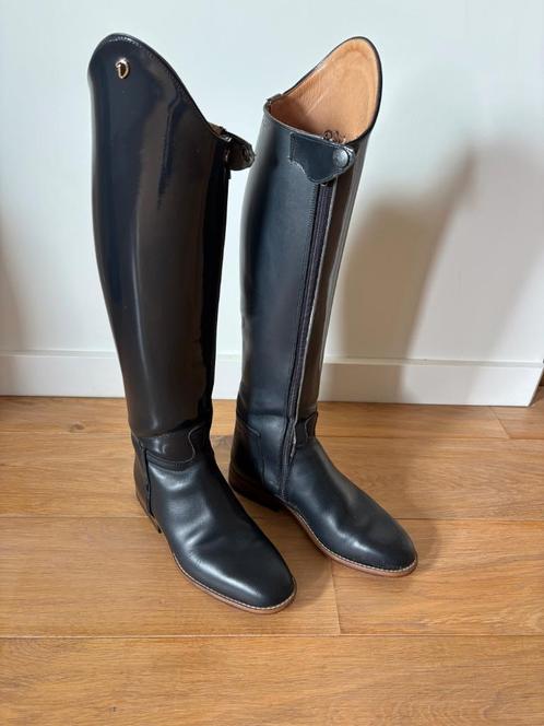 Donker blauwe lak. Derby rijlaarzen weinig gebruikt, Dieren en Toebehoren, Paardrijkleding, Zo goed als nieuw, Dames, Schoeisel