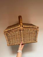 Rieten rotan mandje om te picknicken, Ophalen, Zo goed als nieuw