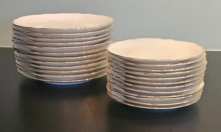 mooie vintage porseleinen borden Bavaria Schirnding Feston, Antiek en Kunst, Antiek | Porselein, Ophalen