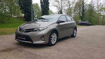 Toyota Auris 1.33 VVT-I Benzine Bj.2013 Met 145.000 Km.  beschikbaar voor biedingen