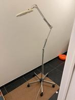 Loeplamp pedicure of schoonheidsspecialiste, Hobby en Vrije tijd, Vergrootglazen, Loepen en Loeplampen, Ophalen, Gebruikt, Loeplamp