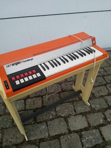 elektrische orgel  beschikbaar voor biedingen