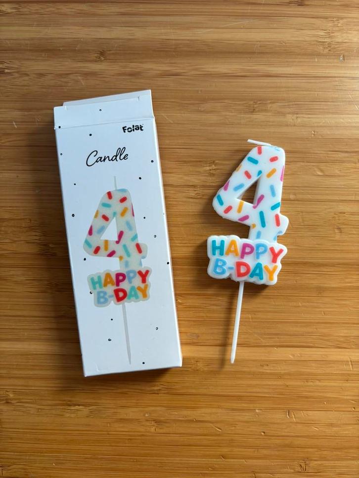 Nieuwe kaars 4 jaar | Folat, Huis en Inrichting, Woonaccessoires | Kandelaars en Kaarsen, Nieuw, Kaars, Minder dan 25 cm, Wit