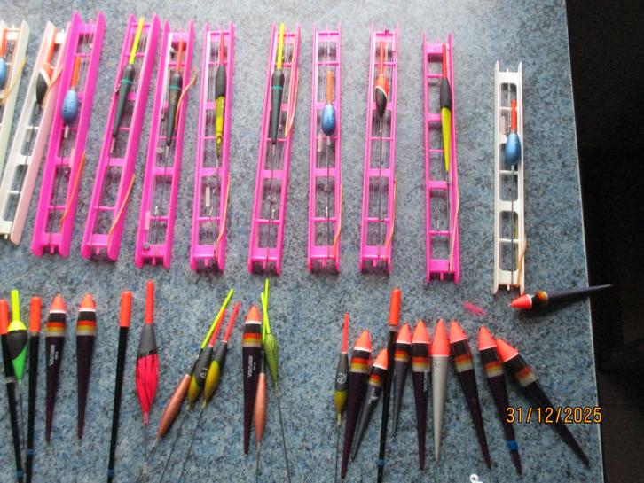 vissen - dobbers- toebehoren, Watersport en Boten, Hengelsport | Algemeen, Zo goed als nieuw, Ophalen