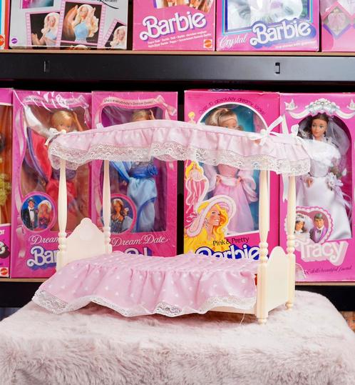 Lit à Baldaquin Barbie de 1982 - 5641, Enfants & Bébés, Jouets | Poupées, Utilisé, Barbie