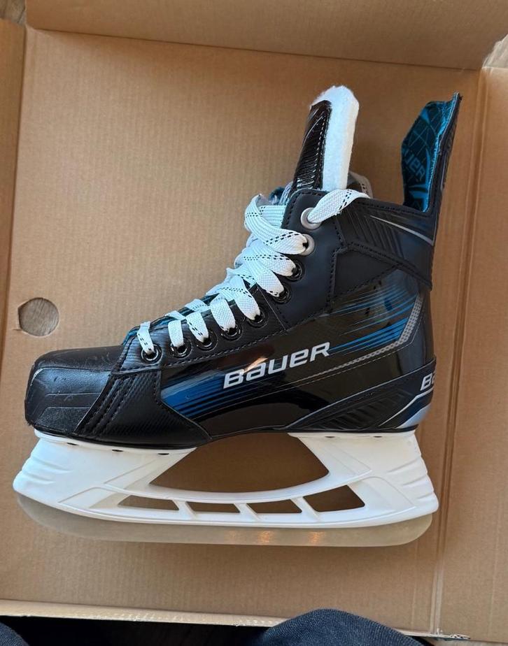 Patins de hockey Bauer X 3 (correspond à la taille 36), Sports & Fitness, Patinage, Comme neuf, Patins de hockey sur glace, Bauer