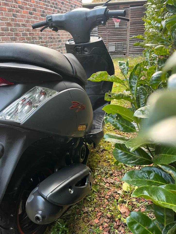 A classe zip nieuw staat, Fietsen en Brommers, Scooters | Piaggio, Zo goed als nieuw, Zip, Ophalen of Verzenden