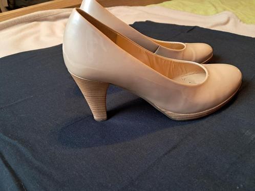 damesschoenen pumps hoge hak Gabor maat 38-39, Vêtements | Femmes, Chaussures, Porté, Escarpins, Beige, Enlèvement ou Envoi