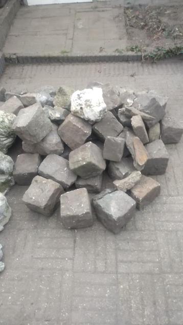 gratis partij Keien / stenen groot en klein / kinderkopjes, Tuin en Terras, Ophalen, Gebruikt, Overige materialen, Kei