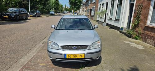 Ford Mondeo 1.8 16V 92KW Sedan 2001 Grijs, Auto's, Ford, Particulier, Mondeo, Achteruitrijcamera, Airbags, Bluetooth, Centrale vergrendeling