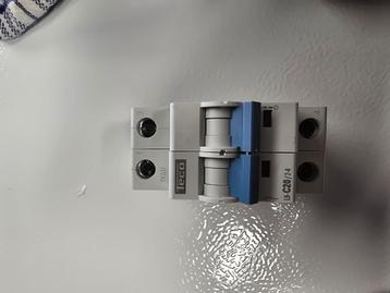 Teco Fusible disjoncteur 20A c20 beschikbaar voor biedingen