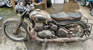 Ik zoek een oude motorfiets/bromfiets