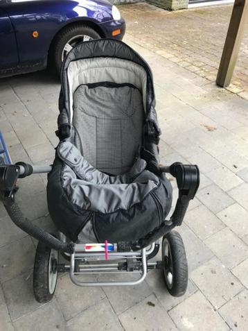 Te koop kinderwagen beschikbaar voor biedingen