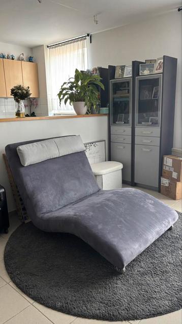 Chaise longue design confortable – comme neuve beschikbaar voor biedingen