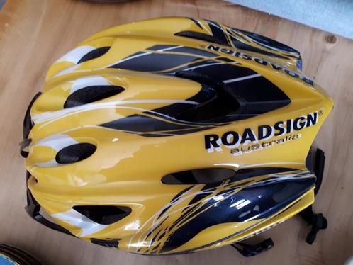Nieuwe fietshelm - Maat 58-62, Fietsen en Brommers, Fietsaccessoires | Fietshelmen, Ophalen of Verzenden