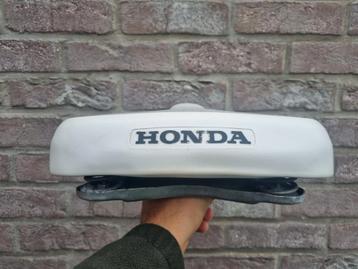 Honda Camino origineel wit zadel  beschikbaar voor biedingen