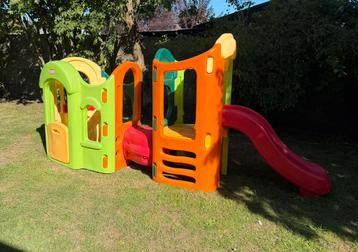 Speeltoestel little tikes 8in1 beschikbaar voor biedingen
