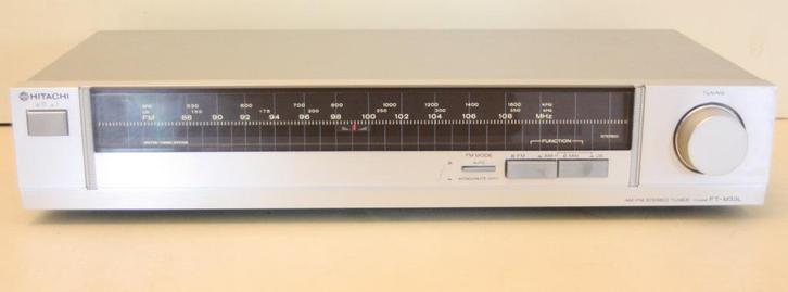Hitachi FT-M33L Tuner / Analoog / 1982 / Made In Japan, TV, Hi-fi & Vidéo, Tuners, Comme neuf, Analogique, Enlèvement ou Envoi