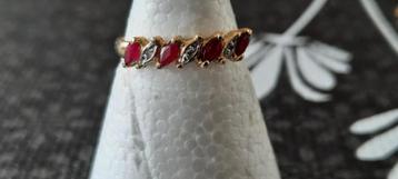 Prachtige 18k gouden ring met robijnen en diamant beschikbaar voor biedingen