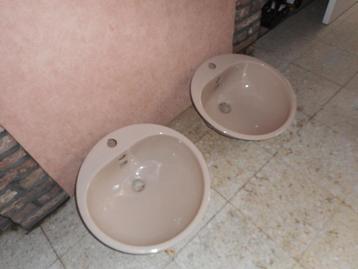 2 inbouw lavabo kommen :  nog niet gebruikt! prijs per 2 ! beschikbaar voor biedingen