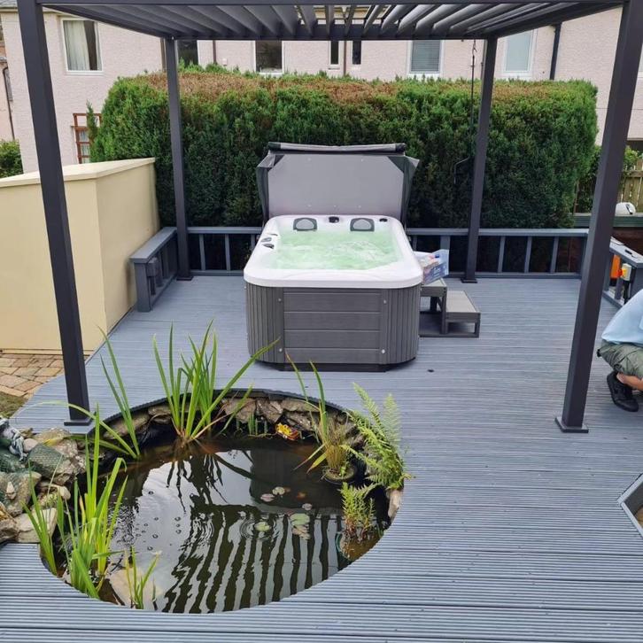 Reserveer vroeg! Korting tot 45% zuinige 4-persoons jacuzzi, Tuin en Terras, Tuinstoelen, Nieuw, Ophalen