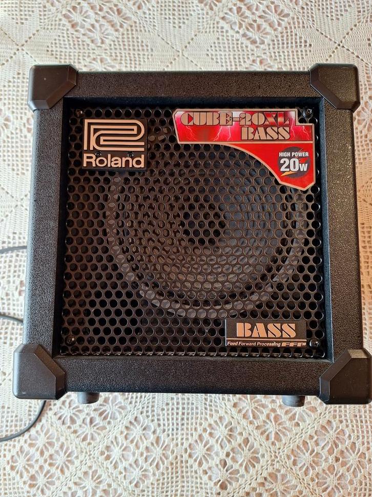 Roland Cube 20XL, perfect in orde, Muziek en Instrumenten, Versterkers | Bas en Gitaar, Zo goed als nieuw, Basgitaar, Minder dan 50 watt