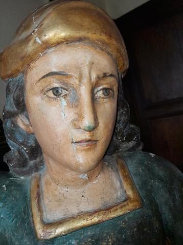 Statue en bois, Enlèvement