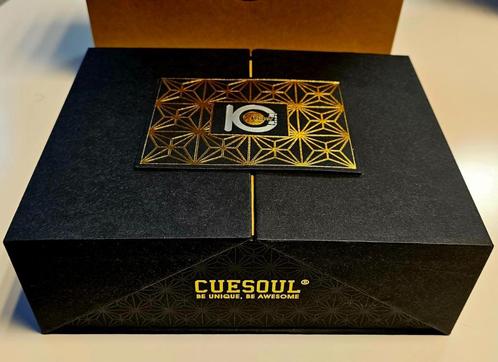 Extreem zeldzame Cuesoul 10 Year Limited Edition Darts Set, Sport en Fitness, Darts, Nieuw, Pijlen, Ophalen