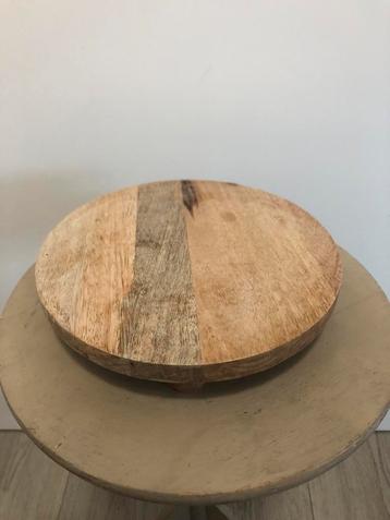 Hout • plank • decoratie • bloem • aperitief beschikbaar voor biedingen
