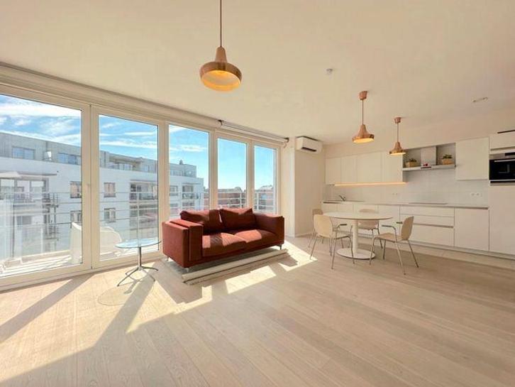 Gemeubileerde studio te huur in St-Lambrechts-Woluwe, Immo, Appartementen en Studio's te huur, Brussel, 35 tot 50 m²