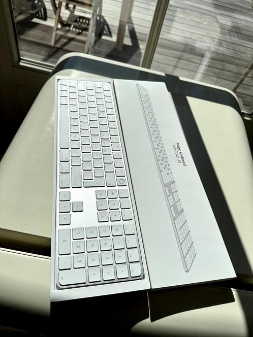New Apple Magic Keyboard Touch ID Qwerty, Computers en Software, Toetsenborden, Nieuw, Qwerty, Draadloos, Multimediatoetsen, Ophalen of Verzenden