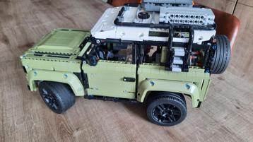 LEGO TECHNIC 42110 landrover defender beschikbaar voor biedingen
