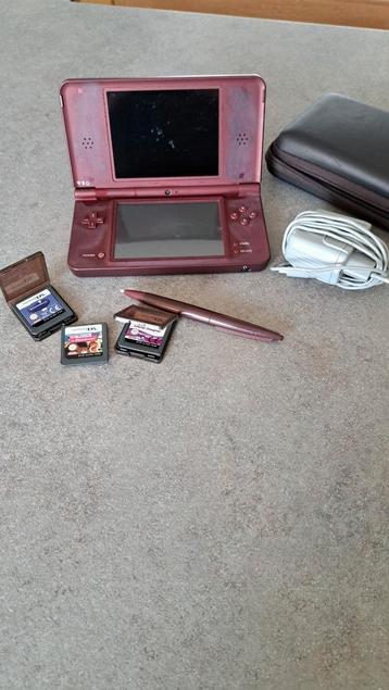 Nintendo DS XL  + case + oplader + 3 spelletjes