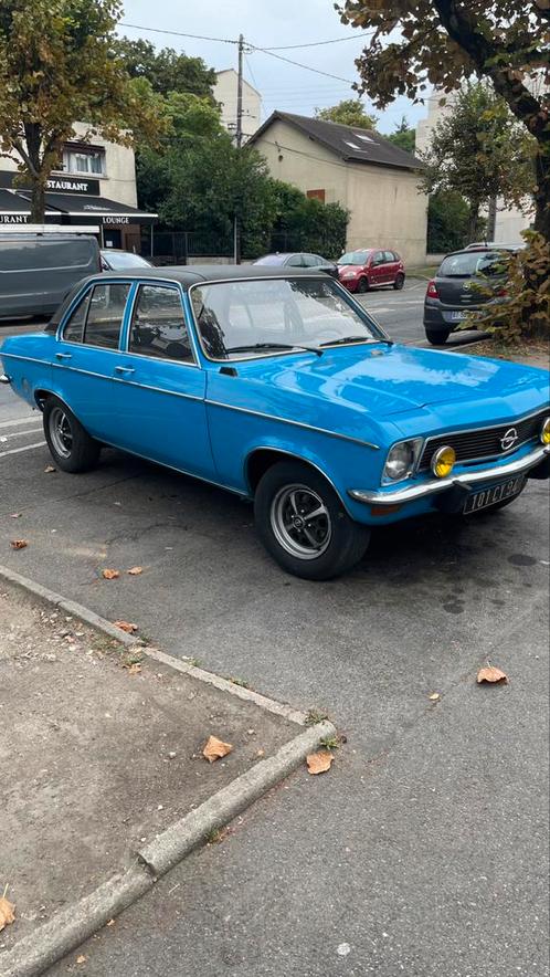Opel ascona 1.9 sr automaat, Auto's, Oldtimers, Opel, Benzine, Automaat, Blauw, Zwart, Leder, Ophalen