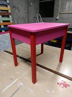 Kinder bureau gepimpt in roos en rood, Enlèvement ou Envoi