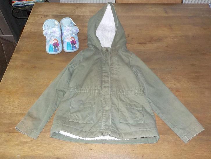 Veste douce verte pour fille TAHARI taille 110 + Chaussons, Enfants & Bébés, Vêtements enfant | Taille 110, Utilisé, Fille, Manteau