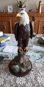 grand aigle décoratif en résine., Maison & Meubles, 25 à 50 cm, Utilisé, Enlèvement ou Envoi