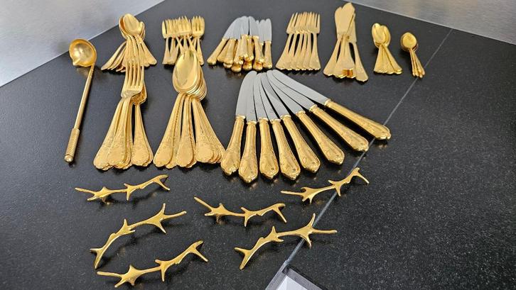 Ensemble de couverts Solingen en acier inoxydable doré 91 pi, Antiquités & Art, Antiquités | Couverts, Enlèvement