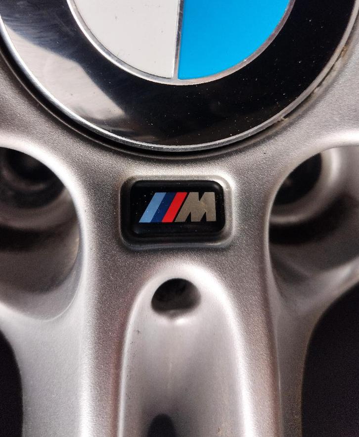 Jantes originale M  BMW X5  en 19 pouces  5x120 parfait état, Autos : Pièces & Accessoires, Pneus & Jantes, Pneu(s), 19 pouces