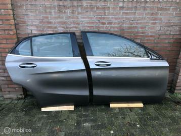 Mercedes GLA-klasse X156 Achterdeur rechts Complete deur beschikbaar voor biedingen