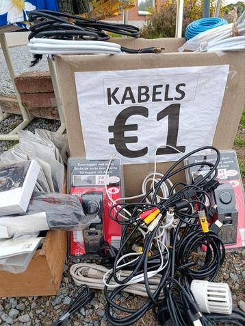Câbles électroniques pour alimentation, téléphone, réseau, U, Enlèvement, Utilisé