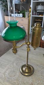 Antieke koperen kerosinelamp voor studenten, Ophalen