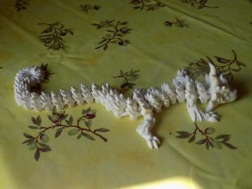 Squelette de dragon articulé beschikbaar voor biedingen