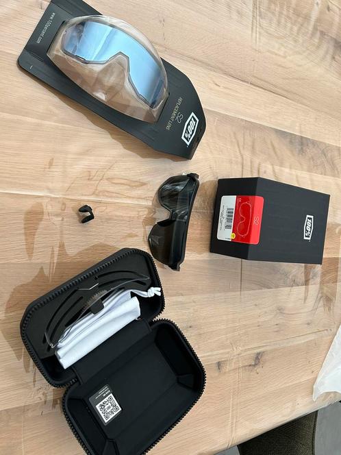 100% S2 fietszonnebril + extra lens, Handtassen en Accessoires, Zonnebrillen en Brillen | Heren, Nieuw, Ophalen of Verzenden